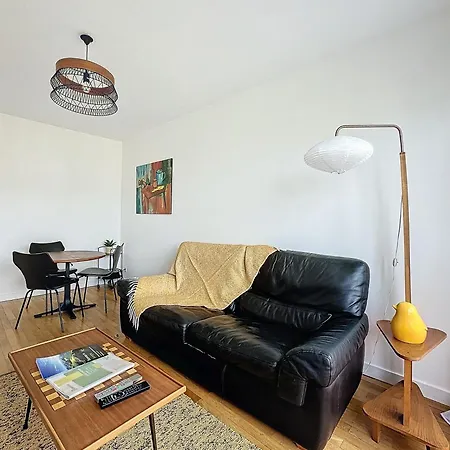 La Lassolas - T2 Avec Balcon Et Garage Apartament