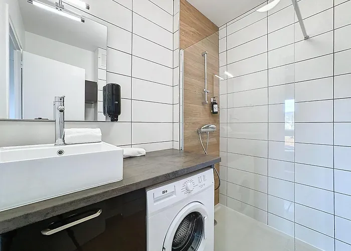 La Lassolas - T2 Avec Balcon Et Garage Chamalières